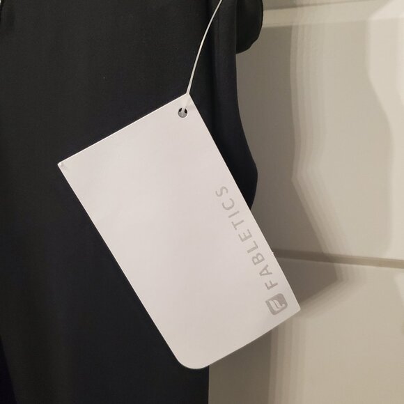 BNWT Fabletics Parker Jumpsuit- Sz Medium - Picture 3 of 11